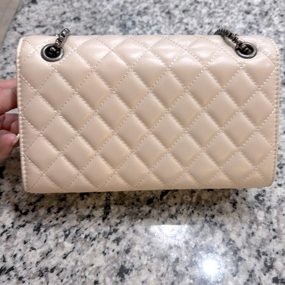 Quilted dual Crossbody shoulder purse~ - Picture 5 of 10